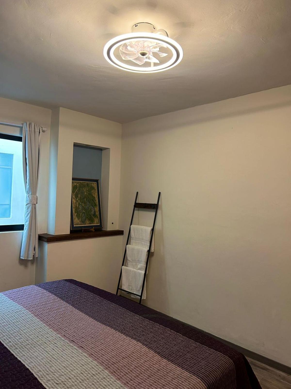 El Salto De Camela Hostal Uruapan  Szoba fotó