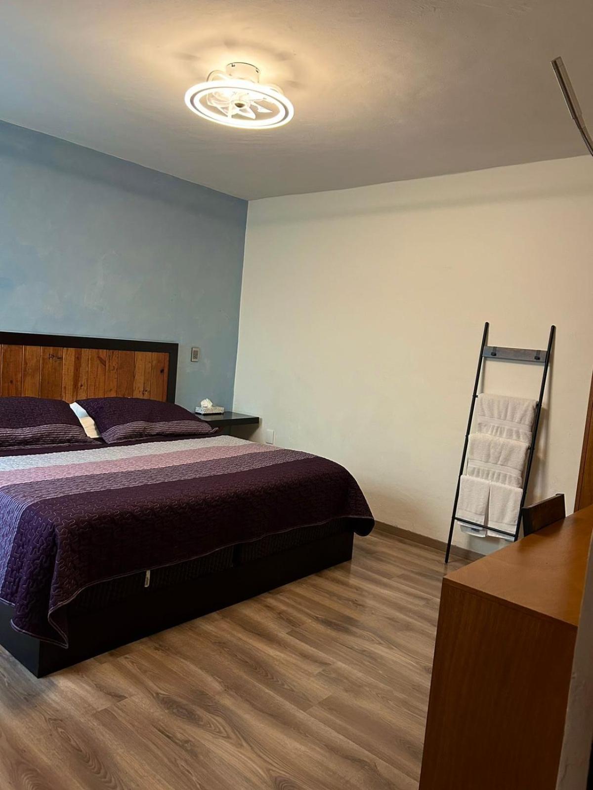 El Salto De Camela Hostal Uruapan  Kültér fotó