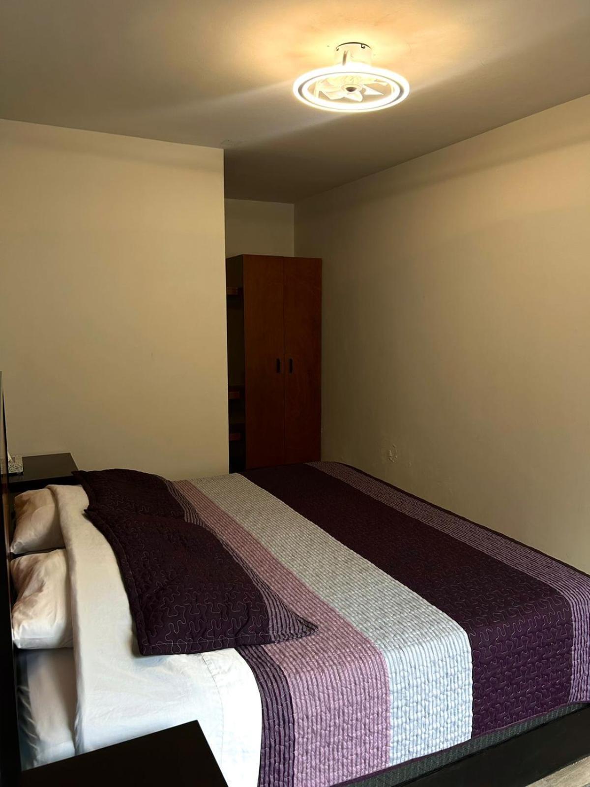 El Salto De Camela Hostal Uruapan  Kültér fotó